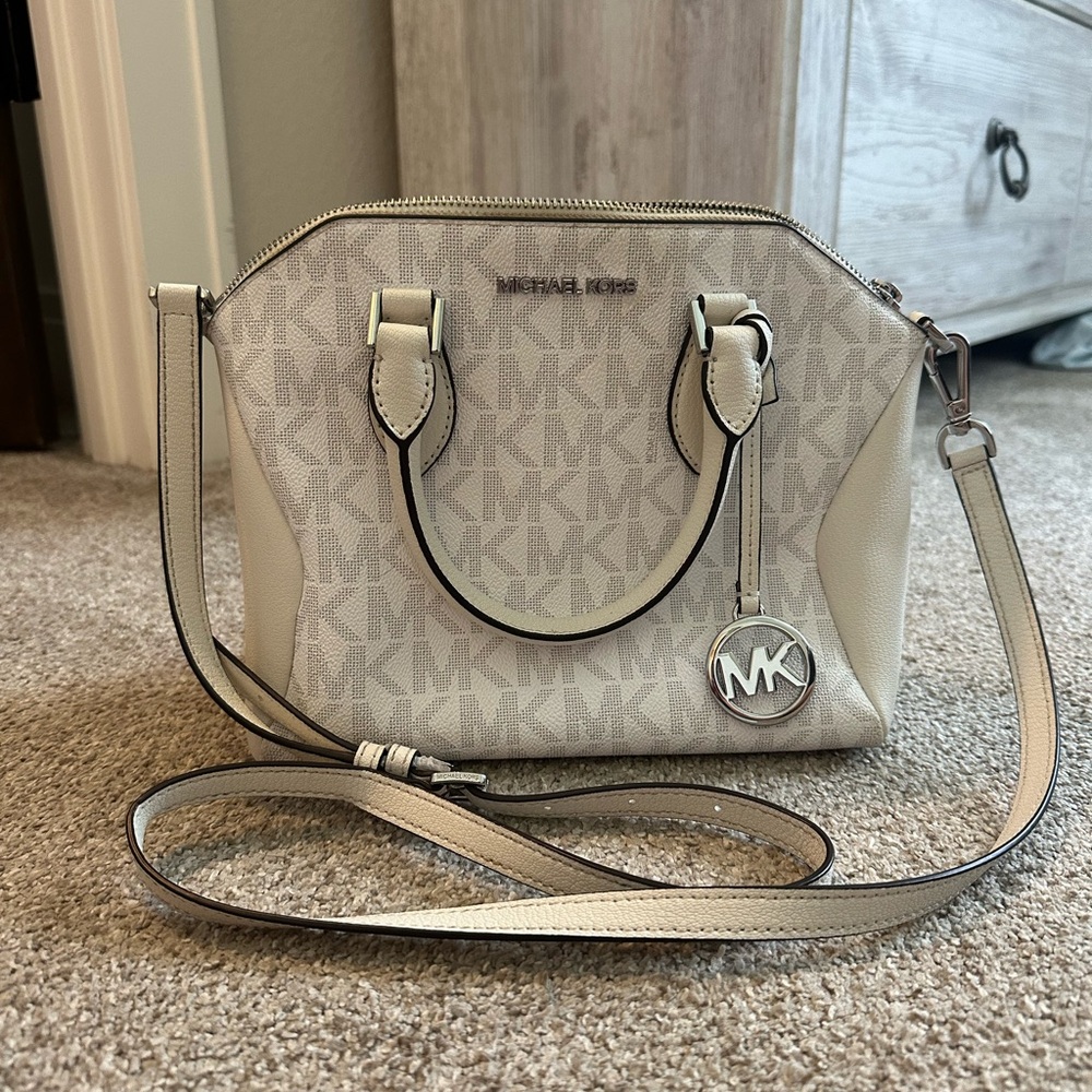 Michael Kors cross body